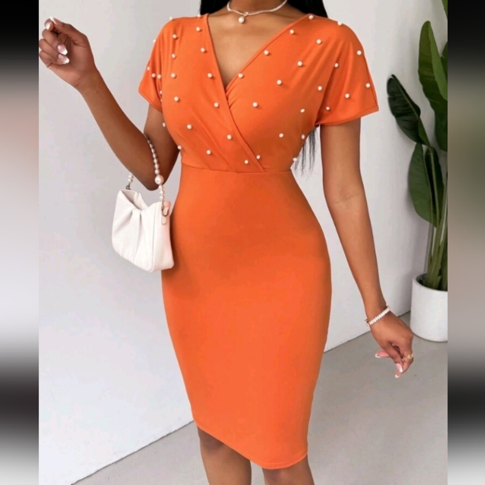 Women's V-Neck Beaded Slim Fit Short Sleeve Dress For Everyday - Picture 3 of 4